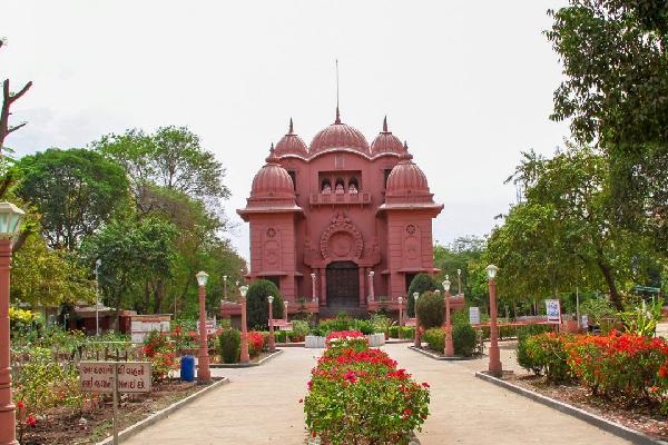 delhi to rajkot cabs
